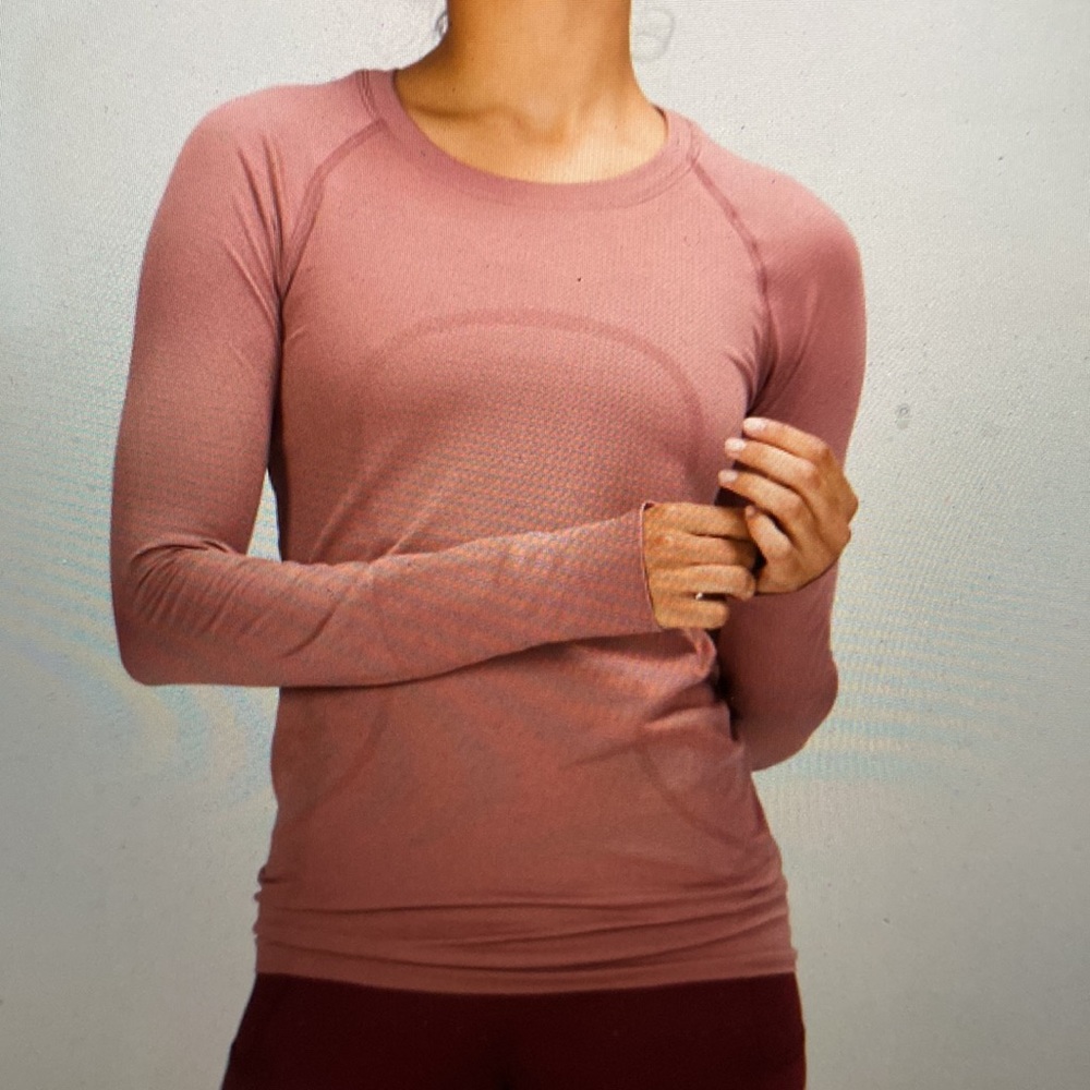 Swiftly tech long sleeve shirt 2.0 - color is chai spiced